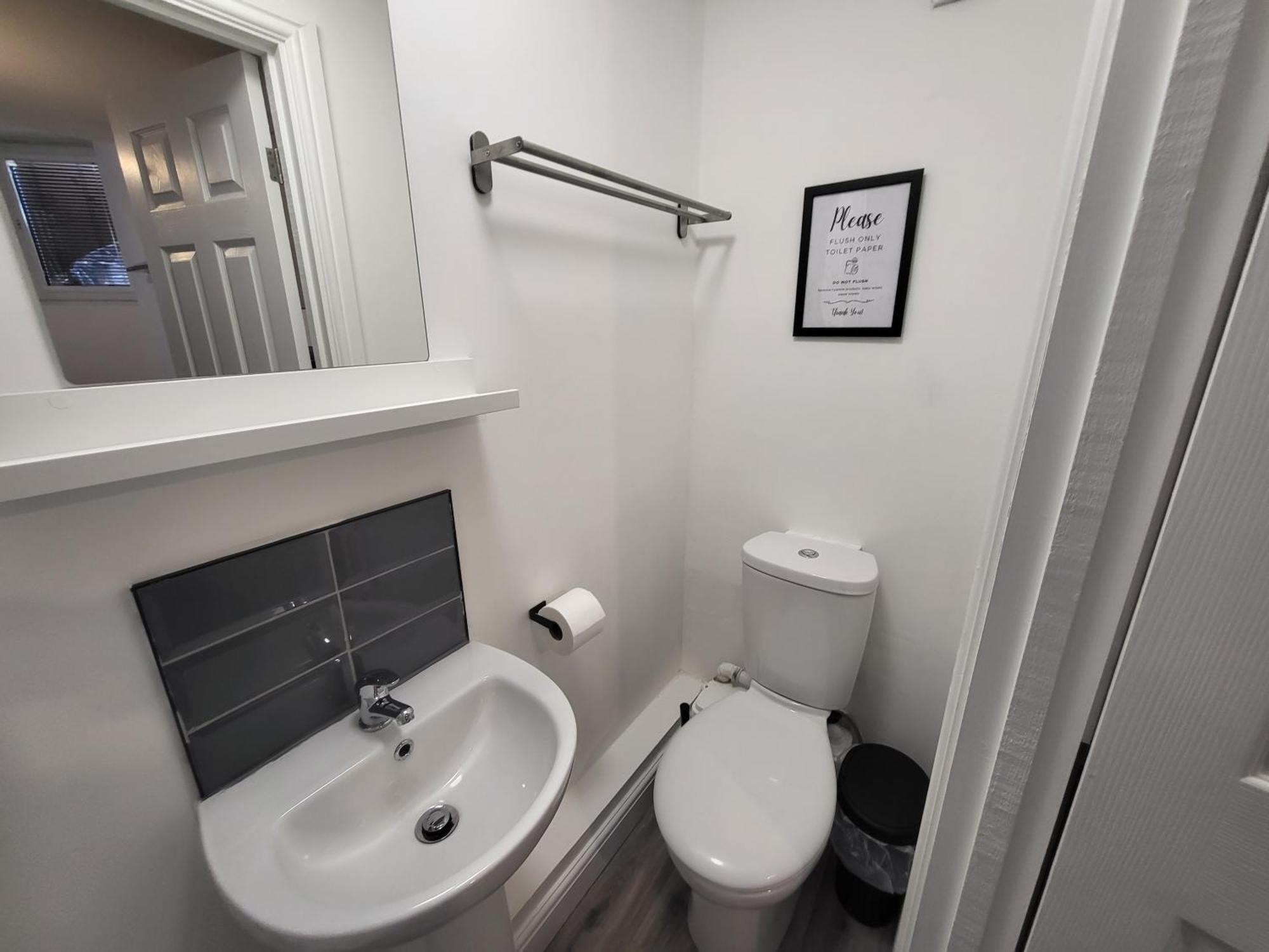 Guest house Comfortable - Alfreton